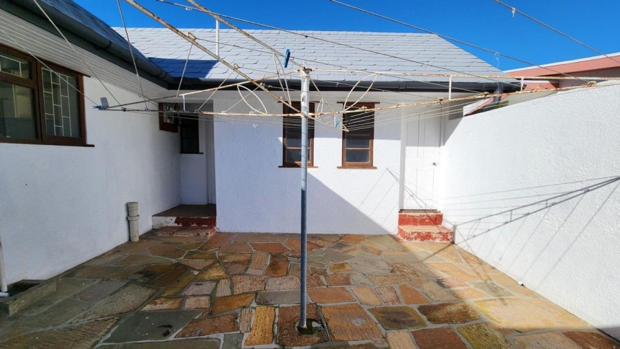 3 Bedroom Property for Sale in Bergzicht Western Cape